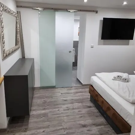 Apartment Kamelia *