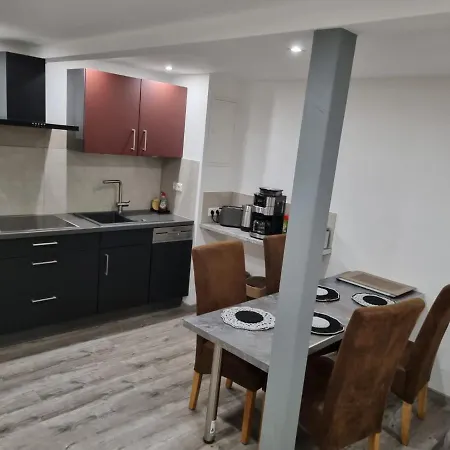 Kamelia Apartment